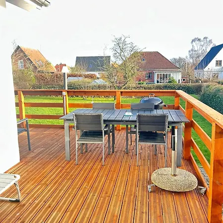 Apartament Basement In Odense