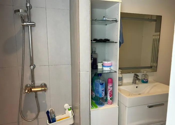 Basement In Apartamento